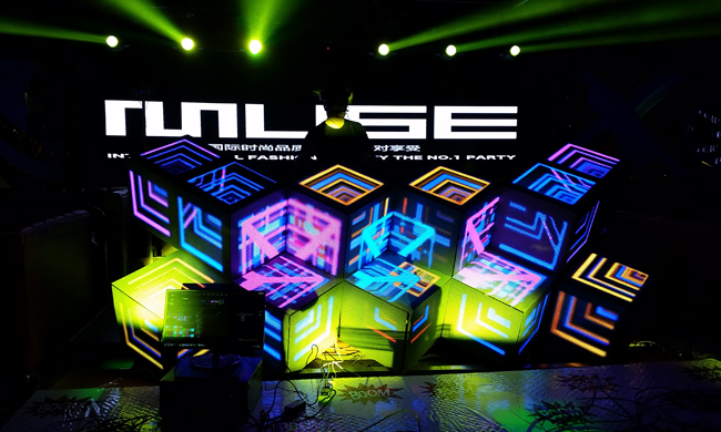 led顯示屏與dj舞臺(tái)完全結(jié)合 led顯示屏與dj舞臺(tái)完全結(jié)合